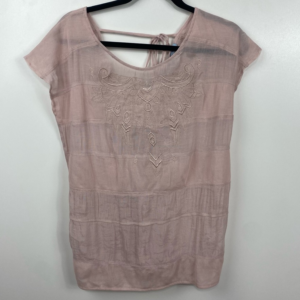 Do & Be Top Embroidered Open back Size Medium